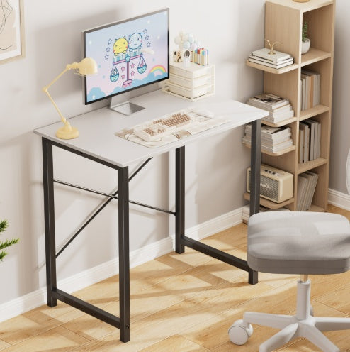 Modern Computer Desk – Clean Workspace for Focus & Productivity