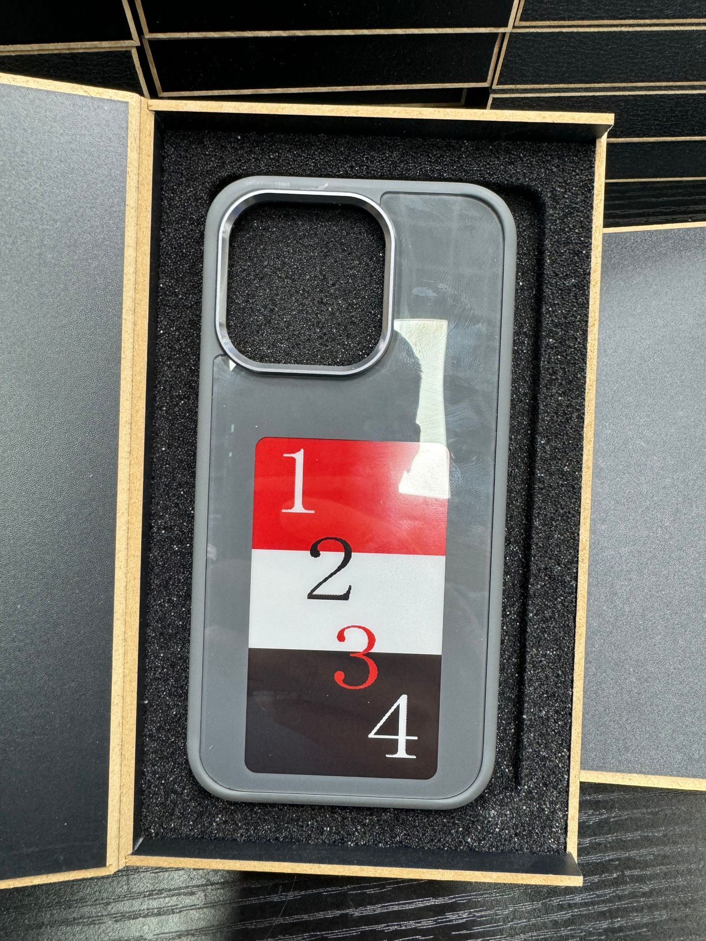 Turn Your Phone Case Into a Custom Display — No Battery Needed